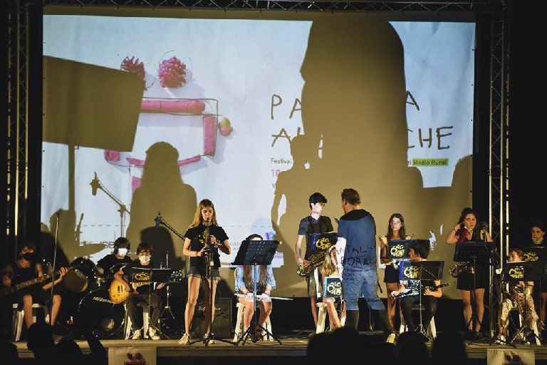 Banda musical en el Festival Internacional de Cine Infantil y Juvenil en el medio rural Pantalla Alborache 2022